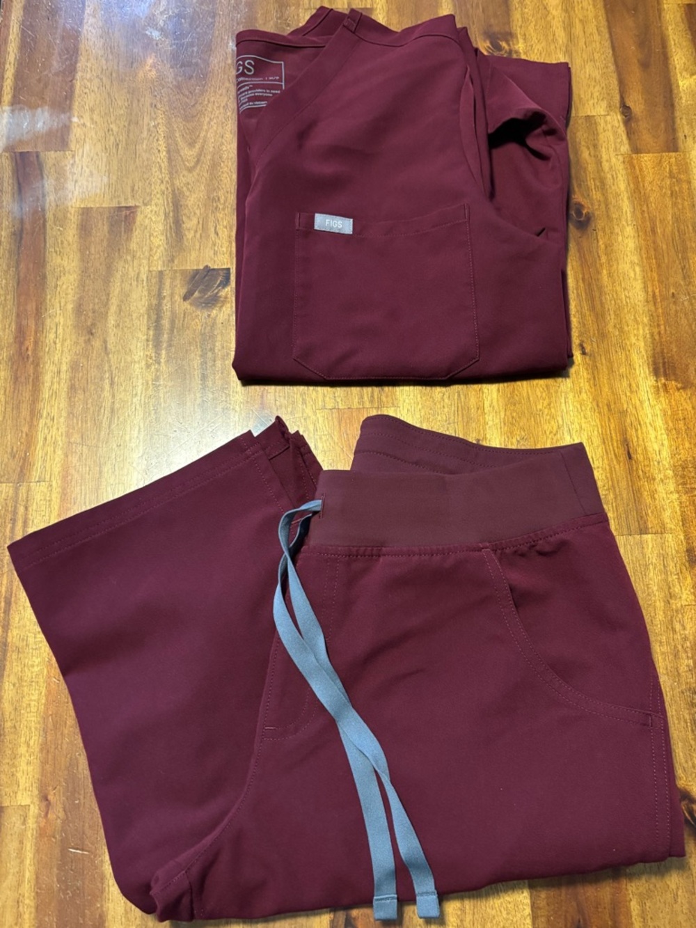 Women’s FIGS Burgundy Set